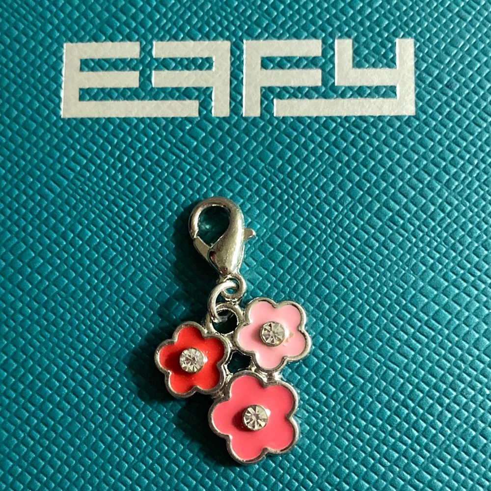 ❤️ NWOT - EFFY Tri-Flower Silvertone Crystal Pink Hanging Charm* ❤️